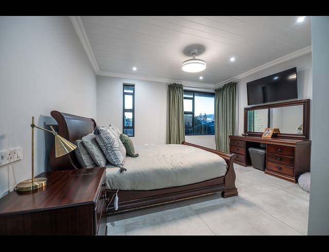 3 BEDROOM HOUSE FOR SALE IN MOSSEL BAY EXT 15